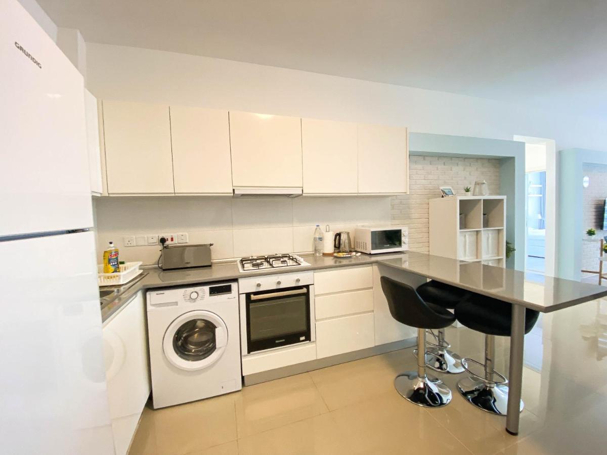 Spartacus Pool Apartments In Caesar Resort & Spa Trikomo Dış mekan fotoğraf